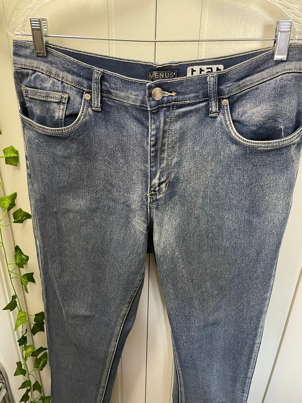 Venus Woman Denim Stretch Fitted Jeans Size 14R